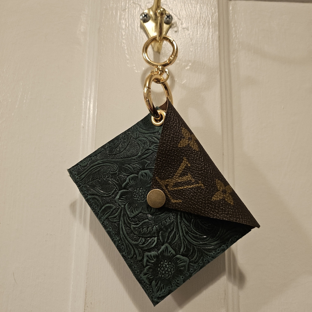 LV Handmade Cardcase Keychain